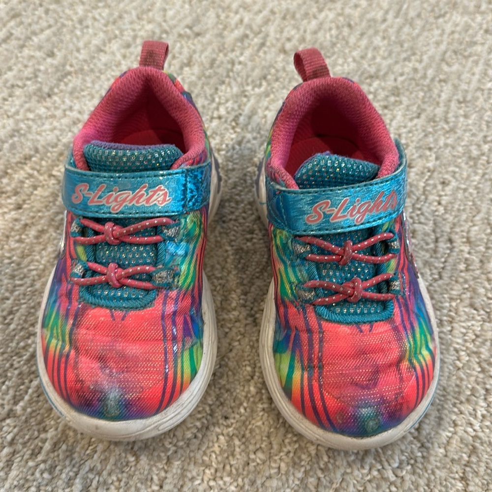 Little girls, size 6, light up Skechers